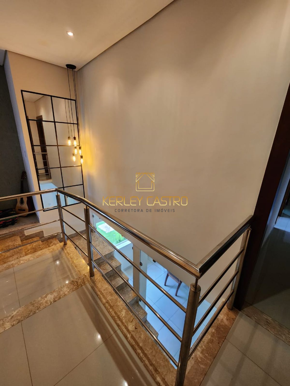 VENDO ÓTIMA CASA NO BAIRRO IPORANGA
